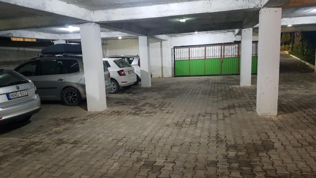 Hotel Restaurant Univers Shkoder Exterior photo