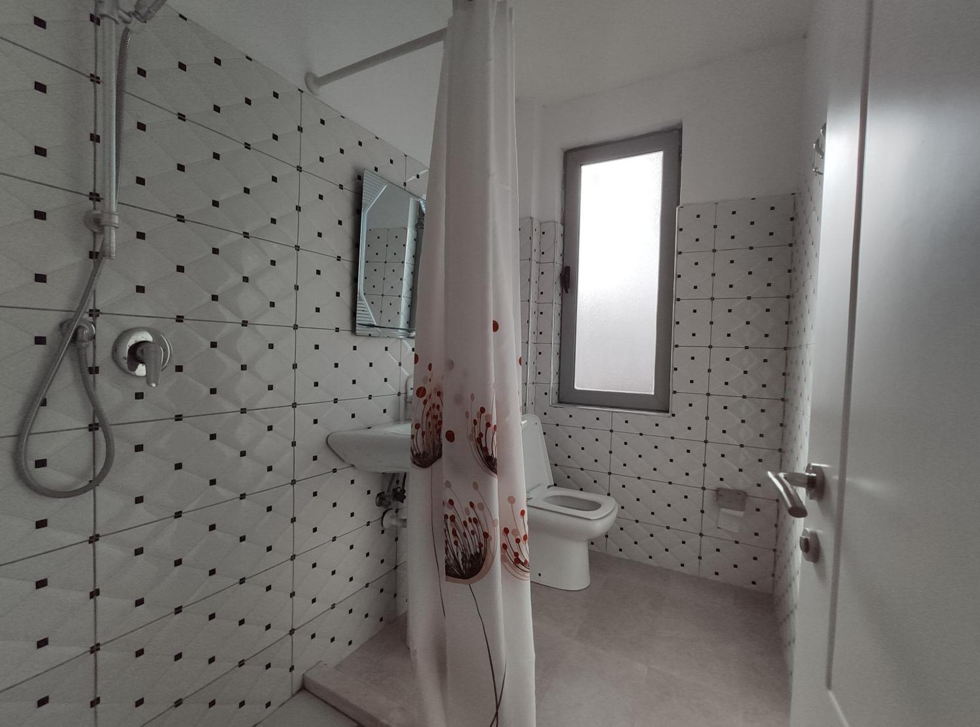 Hotel Restaurant Univers Shkoder Exterior photo